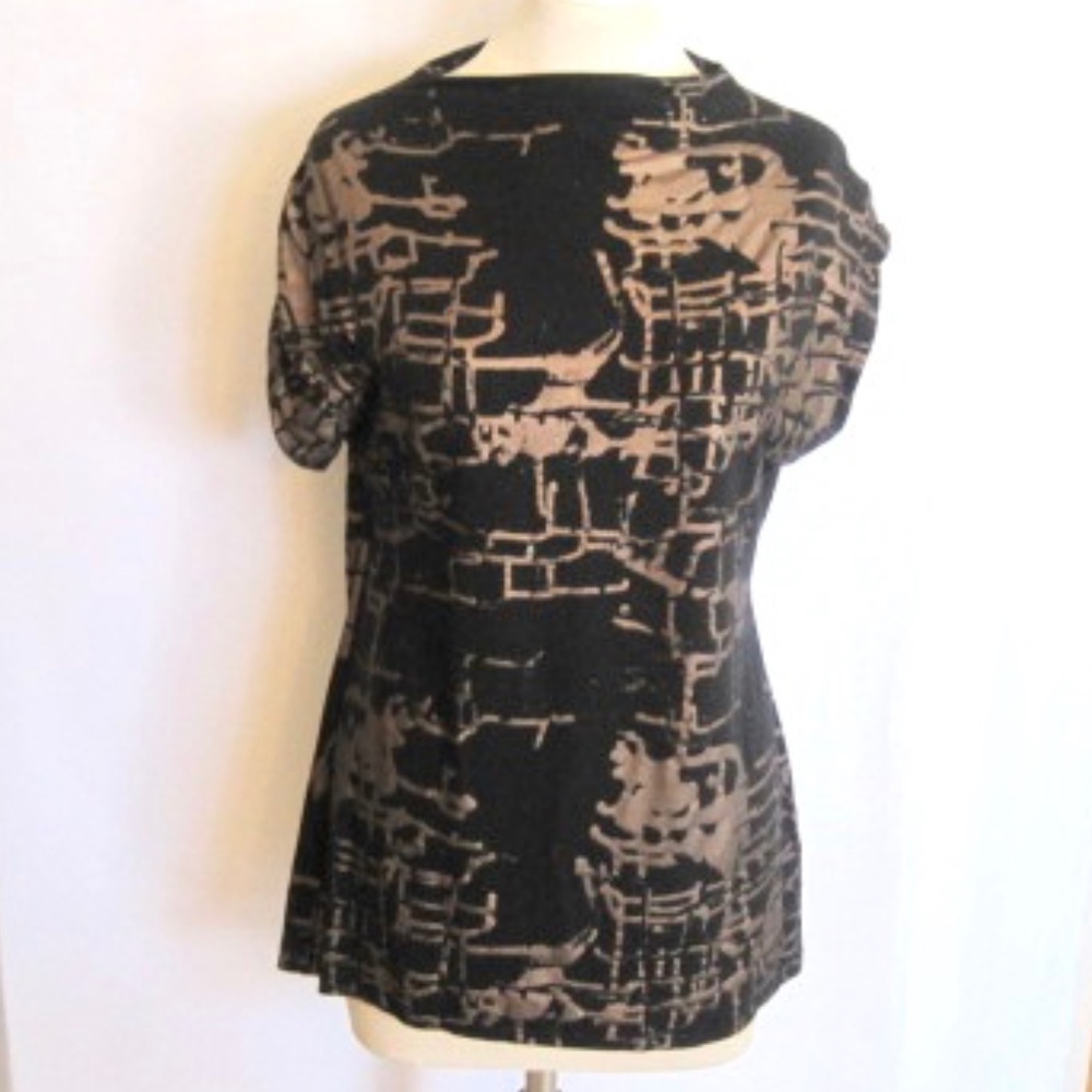 Sarah Pacini Metallic Printed Top